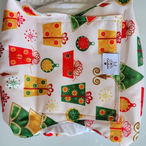 PETTING IS CARING Dog Diapers Washable & Reusable Female and Male Dog Diapers - Picture 4 of 5